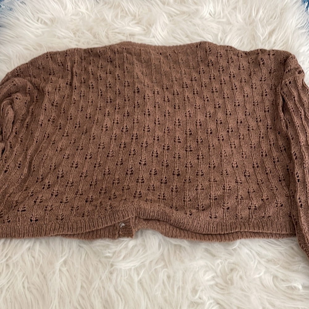 NWOT Cropped Coco Brown Crochet Button Down Cardigan - Picture 4 of 5
